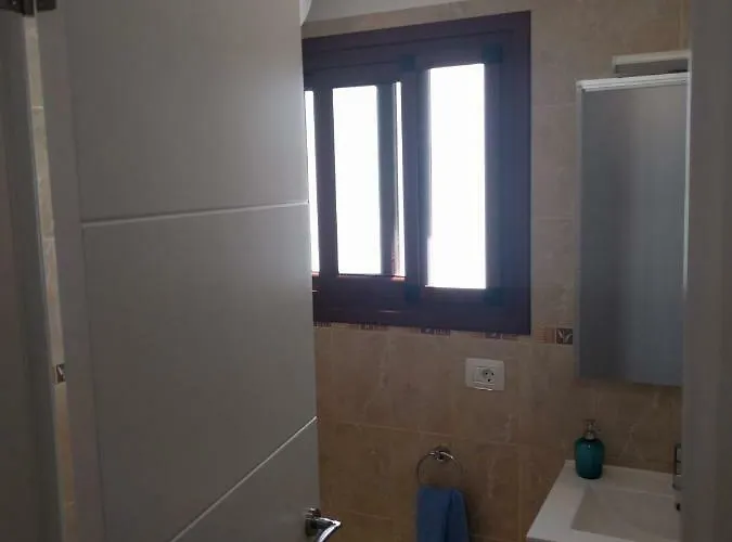 Casa Laura לוס כריסטיאנוס